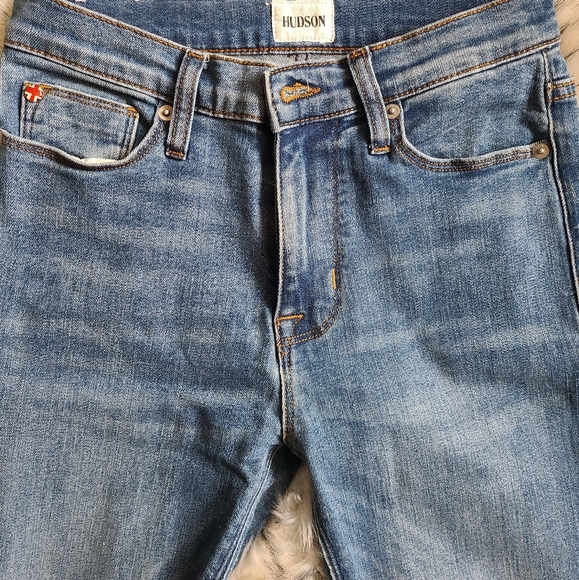 🔴SOLD🔴Hudson High Rise Jeans - Picture 3 of 4